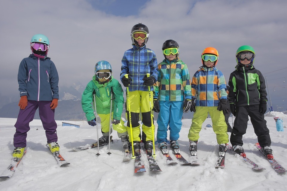 blue mountain KIDS CAMP JUNIOR SKI OR SNOWBOARD