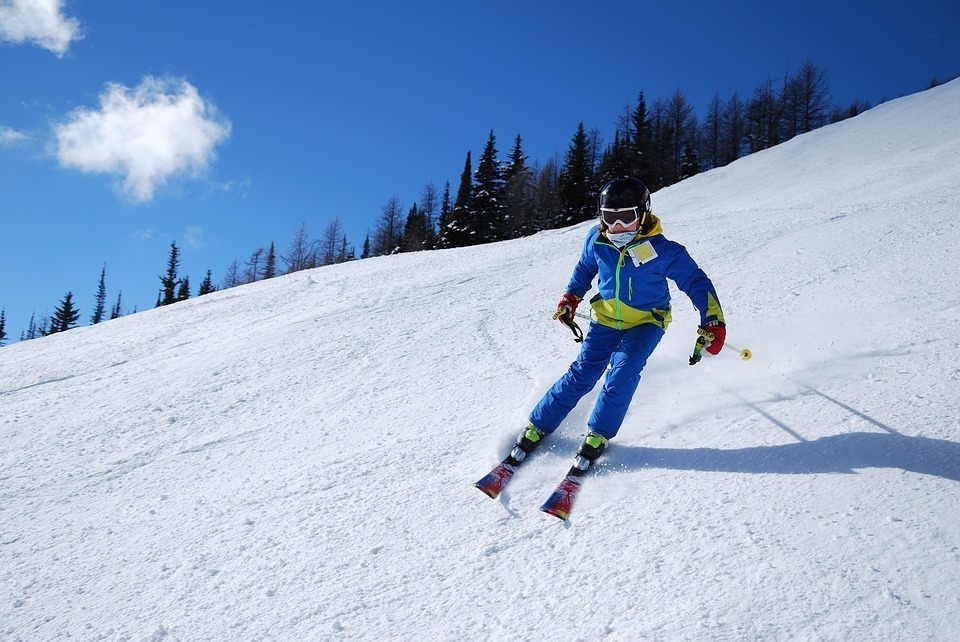UNDER 14 blue mountain ski